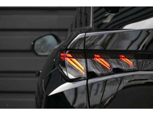 Peugeot 3008 1.2 HYBRID 136PK GT EXCLUSIVE AUTOMAAT / NAVI / CLIMA / PDC / 19"LMV / CAMERA V+A / PANO.DAK / EL... ActivLease financial lease
