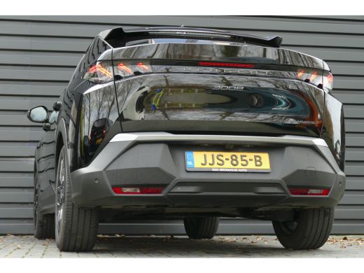 Peugeot 3008 1.2 HYBRID 136PK GT EXCLUSIVE AUTOMAAT / NAVI / CLIMA / PDC / 19"LMV / CAMERA V+A / PANO.DAK / EL... ActivLease financial lease