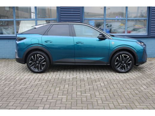 Peugeot 3008 1.2 Hybrid 145 GT | Achterbank in delen neerklapbaar | Achterbank verwarmd | Achteruitrijcamera ActivLease financial lease
