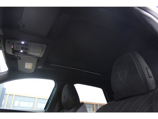 Peugeot 3008 1.2 Hybrid 145 GT | Achterbank in delen neerklapbaar | Achterbank verwarmd | Achteruitrijcamera ActivLease financial lease