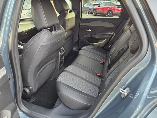 Peugeot 308 SW 1.2 Hybrid 145 e-DCS6 Allure Adaptive Cruise Control | 360-Graden Camera | Navigatie ActivLease financial lease