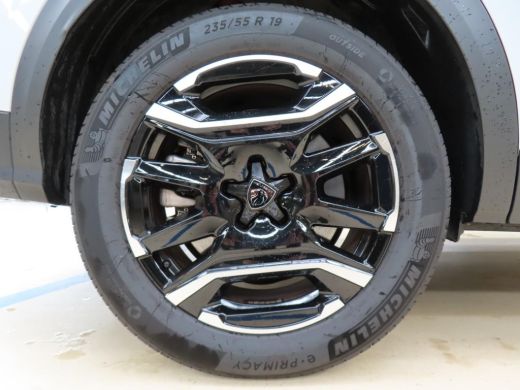 Peugeot 5008 1.6 Plug-in Hybrid 195 GT | Automaat | Panorama/schuifdak | Luxe stoelen | Origineel NL auto | 7... ActivLease financial lease