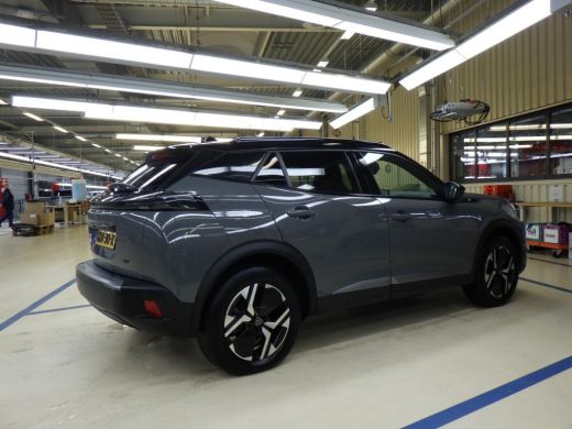 Peugeot e-2008 EV GT 54 kWh | Fase 3 laden | 29.000km | Navigatie | Camera | Origineel NL auto | Adaptieve cruis... ActivLease financial lease