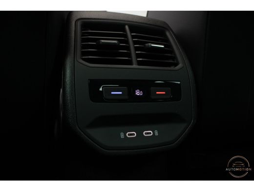 Seat Leon 1.4 TSI eHybrid PHEV FR Business Intense PANO CAMERA ACC SFEER ActivLease financial lease