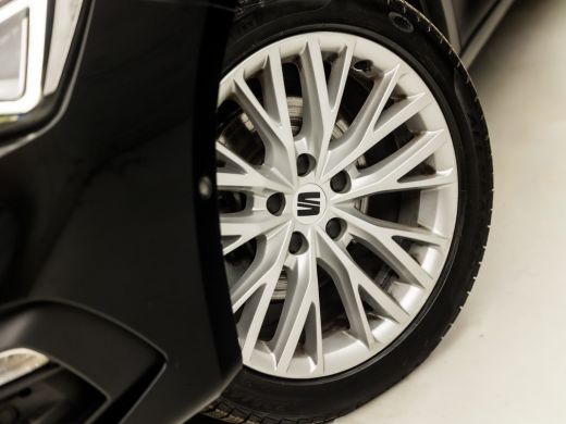 Seat Leon 1.5 TSI Xcellence Sport 150Pk Automaat (VIRTUAL COCKPIT, APPLE CARPLAY, GROOT NAVI, STUUR/STOELVE... ActivLease financial lease