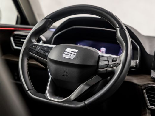 Seat Leon 1.5 TSI Xcellence Sport 150Pk Automaat (VIRTUAL COCKPIT, APPLE CARPLAY, GROOT NAVI, STUUR/STOELVE... ActivLease financial lease