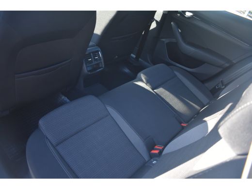 Skoda Octavia Combi Ambition iV 204PK PHEV | ACC | PDC Achter | Climate Control | Stoelverwarming voor ActivLease financial lease