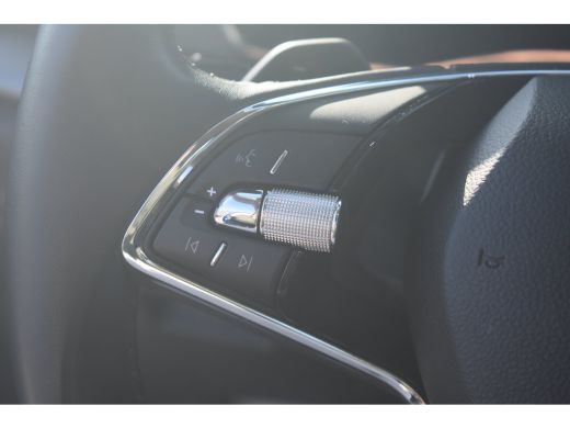 Skoda Octavia Combi Ambition iV 204PK PHEV | ACC | PDC Achter | Climate Control | Stoelverwarming voor ActivLease financial lease