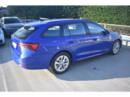 Skoda Octavia Combi Ambition iV 204PK PHEV | ACC | PDC Achter | Climate Control | Stoelverwarming voor ActivLease financial lease