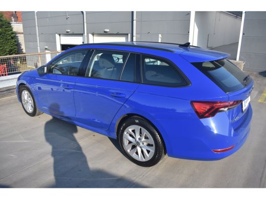 Skoda Octavia Combi Ambition iV 204PK PHEV | ACC | PDC Achter | Climate Control | Stoelverwarming voor ActivLease financial lease