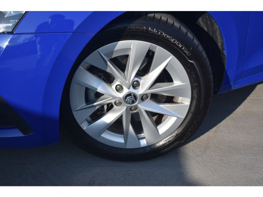 Skoda Octavia Combi Ambition iV 204PK PHEV | ACC | PDC Achter | Climate Control | Stoelverwarming voor ActivLease financial lease