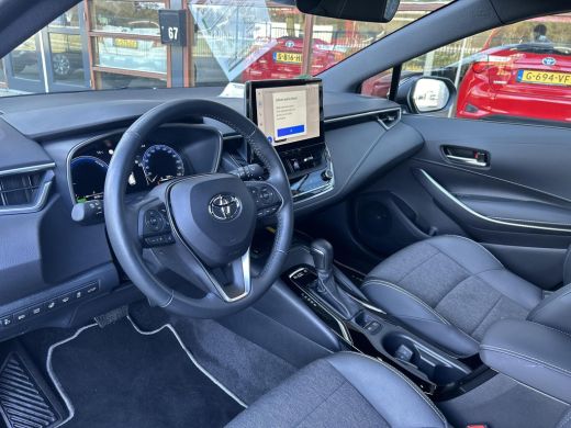 Toyota Corolla Touring Sports Hybrid 140 Dynamic ActivLease financial lease