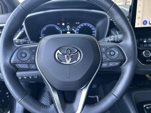 Toyota Corolla Touring Sports Hybrid 140 Dynamic ActivLease financial lease