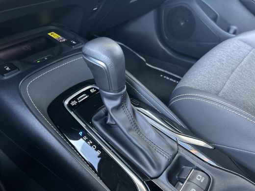 Toyota Corolla Touring Sports Hybrid 140 Dynamic ActivLease financial lease