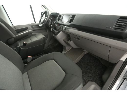 Volkswagen Crafter 2.0 TDI L3H2 | Airco | Cruise | Carplay | Parkeersens. | Traanplaat ActivLease financial lease