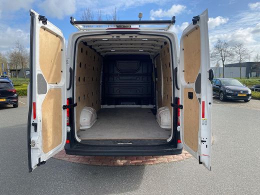 Volkswagen Crafter 35 2.0 TDI L3H2 | 140Pk | ACC | App Connect | Pdc | Imperial | ActivLease financial lease