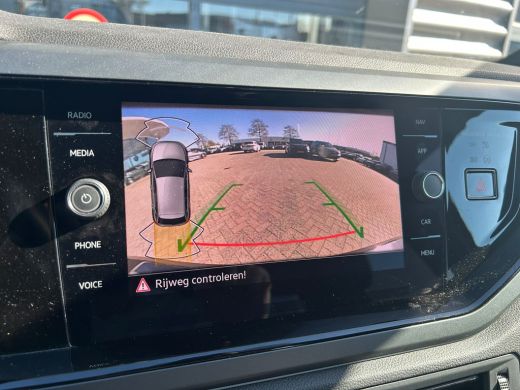Volkswagen Polo 1.0 TSI 95 pk R-Line Business | Elektrische panoramadak | Achteruitrijcamera | Apple carplay | ActivLease financial lease