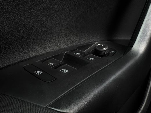 Volkswagen Polo 1.0 TSI R-Line Edition | Apple carplay | Cruise control adaptief | Stoelverwarming | Climatronic | ActivLease financial lease