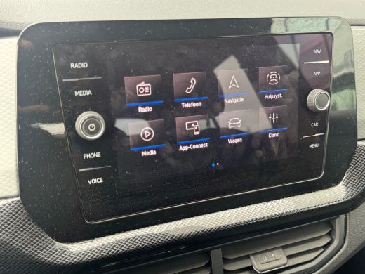 Volkswagen T-Cross 1.0 95pk TSI Life Edition Achteruitrijcamera | Verwarmbare voorstoelen | Parkeersensoren voor en ... ActivLease financial lease