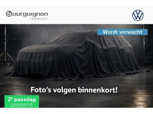Volkswagen T-Roc 1.5 TSI R-Line | Wordt verwacht | Stoelverwarming | Automaat | A.cam | IQ.Drive |