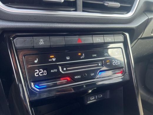 Volkswagen T-Roc 1.5 TSI R-Line | 150Pk | Stoelverwarming | Automaat | A.Camera | IQ.Drive | ActivLease financial lease
