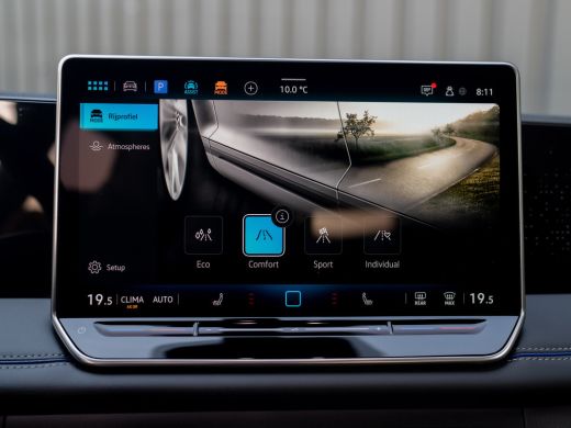 Volkswagen Tiguan 1.5 eTSI R-Line Edition | 360 Camera | 20'' | Black Style | Side Assist | Elk. A-klep | Prijs Rij... ActivLease financial lease