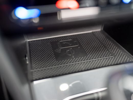 Volkswagen Tiguan 1.5 TSI R-Line Business | Black Style | Panodak | Elk. A-klep | IQ Light | Prijs Rijklaar!! ActivLease financial lease