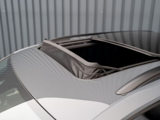 Volkswagen Tiguan 1.5 TSI R-Line Business | Black Style | Panodak | Elk. A-klep | IQ Light | Prijs Rijklaar!! ActivLease financial lease