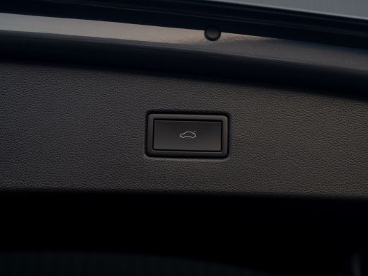 Volkswagen Tiguan 1.5 TSI R-Line Business | Trekhaak wegkl. | Keyless | 20'' | Elk. A-klep | Side Assist | IQ Light... ActivLease financial lease