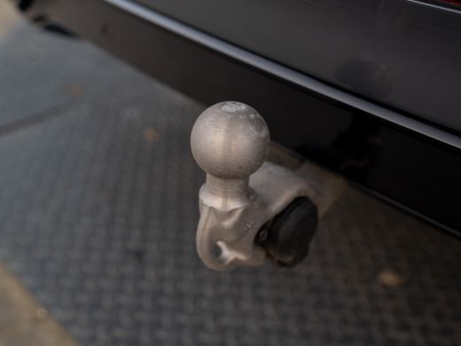 Volkswagen Tiguan 1.5 TSI R-Line Business | Trekhaak wegkl. | Keyless | 20'' | Elk. A-klep | Side Assist | IQ Light... ActivLease financial lease