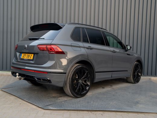 Volkswagen Tiguan 1.5 TSI R-Line Business | Trekhaak wegkl. | Keyless | 20'' | Elk. A-klep | Side Assist | IQ Light... ActivLease financial lease