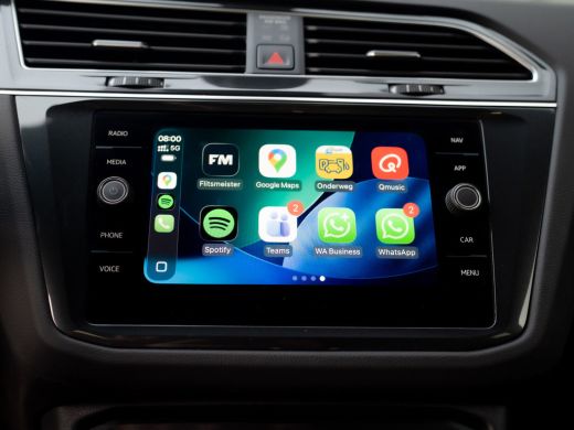 Volkswagen Tiguan 1.5 TSI R-Line Business | Trekhaak wegkl. | Keyless | 20'' | Elk. A-klep | Side Assist | IQ Light... ActivLease financial lease