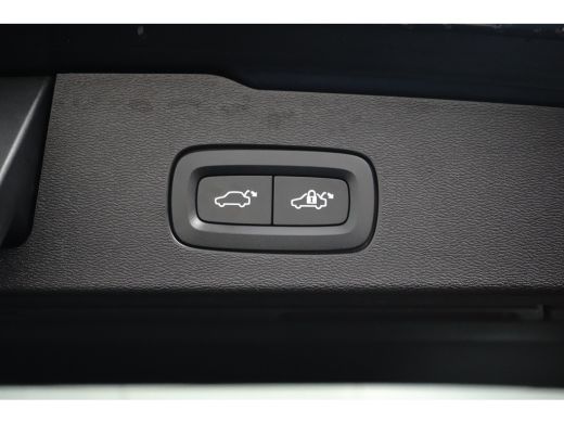 Volvo  V60 T6 Recharge AWD Core Bright | Long Range | Camera | Keyless | Stoelverwarming | Google | 18" | St... ActivLease financial lease