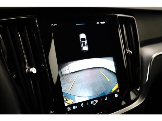 Volvo  V60 T6 Recharge AWD Core Bright | Long Range | Camera | Keyless | Stoelverwarming | Google | 18" | St... ActivLease financial lease