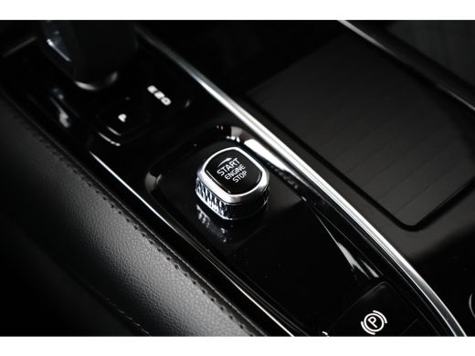 Volvo  V60 T6 Recharge AWD Core Bright | Long Range | Camera | Keyless | Stoelverwarming | Google | 18" | St... ActivLease financial lease