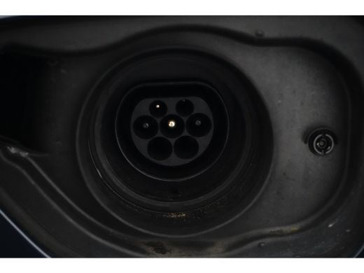 Volvo  V60 T6 Recharge AWD Core Bright | Long Range | Camera | Keyless | Stoelverwarming | Google | 18" | St... ActivLease financial lease