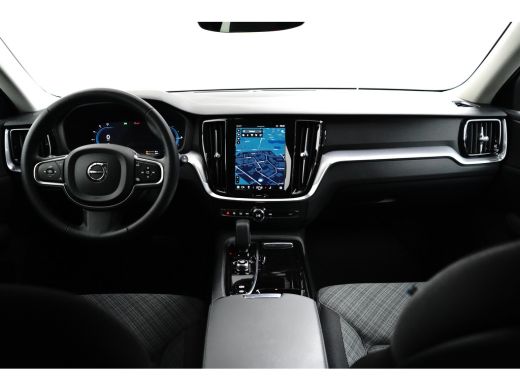 Volvo  V60 T6 Recharge AWD Core Bright | Long Range | Camera | Keyless | Stoelverwarming | Google | 18" | St... ActivLease financial lease