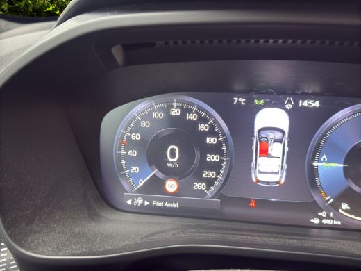 Volvo  XC40 1.5 T5 Recharge R-Design | Panoramadak | 360 Camera | Harman/Kardon | Adaptive Cruise | BLIS ActivLease financial lease