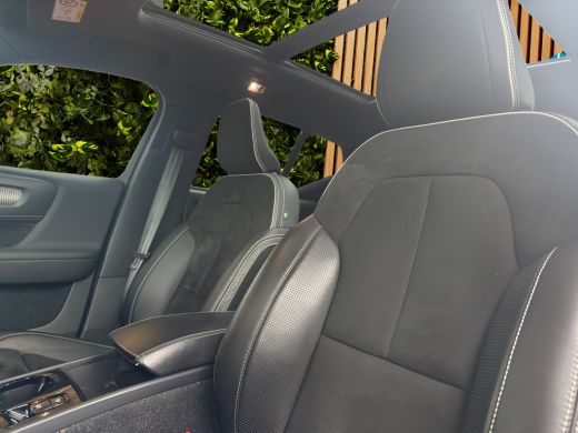 Volvo  XC40 1.5 T5 Recharge R-Design | Panoramadak | 360 Camera | Harman/Kardon | Adaptive Cruise | BLIS ActivLease financial lease