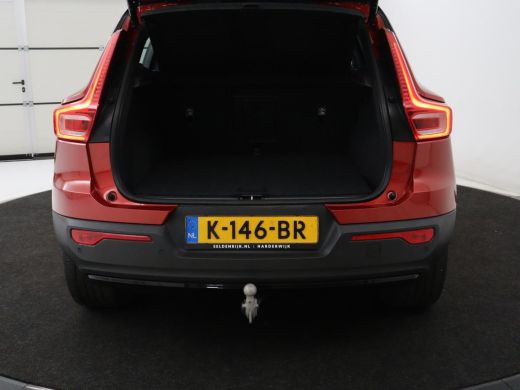Volvo  XC40 Recharge P8 AWD R-Design | SOH 92% | Stoel & stuurverwarming | Trekhaak | Warmtepomp | Leder/Alca... ActivLease financial lease