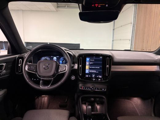 Volvo  XC40 T4 Recharge Plus Dark | Harman Kardon | Michelin All Season | Bestuurdersstoel elektrisch geheuge... ActivLease financial lease