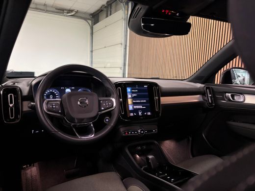 Volvo  XC40 T4 Recharge Plus Dark | Harman Kardon | Michelin All Season | Bestuurdersstoel elektrisch geheuge... ActivLease financial lease