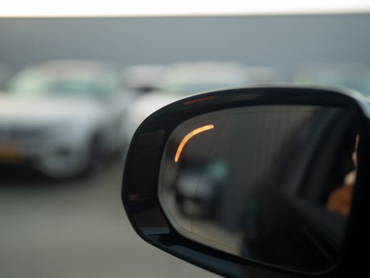 Volvo  XC60 2.0 T6 Plug-in hybrid AWD Plus Dark | 360 Camera | Harman/Kardon | Trekhaak | Panodak | Dodehoek ... ActivLease financial lease