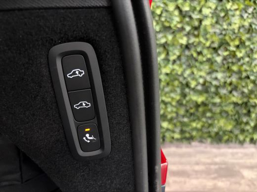 Volvo  XC90 T8 AWD Recharge Ultra Dark | Vol! | Bowers & Wilkins | Luchtvering | Stoelventilatie | Trekhaak |... ActivLease financial lease