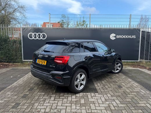 Audi Q2 35 TFSI S Edition | Adaptieve cruise control | Optiek zwart | Comfortpakket | Privacy glas ActivLease financial lease