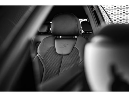 Audi Q2 35 TFSI S Edition | Adaptieve cruise control | Optiek zwart | Comfortpakket | Privacy glas ActivLease financial lease