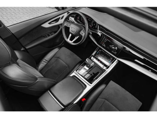 Audi Q7 55 TFSI e quattro S line 394PK | Head-up display | Bang&Olufsen Advanced | 21 inch velgen | Laser... ActivLease financial lease