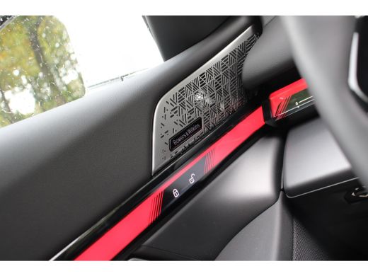 BMW i5 eDrive40 84kWh | ORIGINEEL NL! | B&W AUDIO | CAMERA | LUXE LEDER | STOELVERWARMING | DEALER OH! ActivLease financial lease