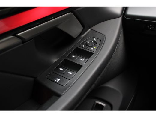 BMW i5 eDrive40 84kWh | ORIGINEEL NL! | B&W AUDIO | CAMERA | LUXE LEDER | STOELVERWARMING | DEALER OH! ActivLease financial lease