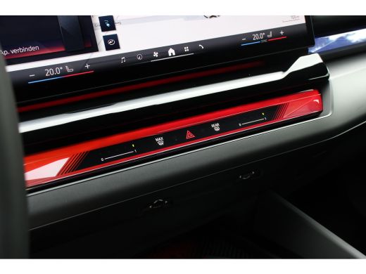 BMW i5 eDrive40 84kWh | ORIGINEEL NL! | B&W AUDIO | CAMERA | LUXE LEDER | STOELVERWARMING | DEALER OH! ActivLease financial lease